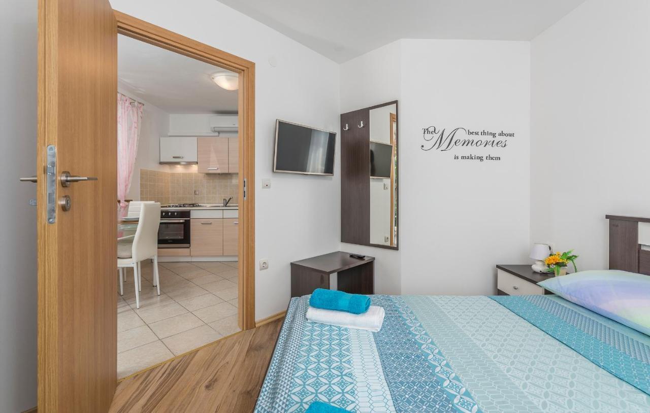 Apartment Antonio Пореч Екстер'єр фото